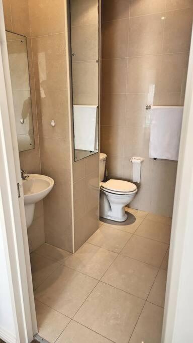 Coral Breeze Walk To Everything Apartamento