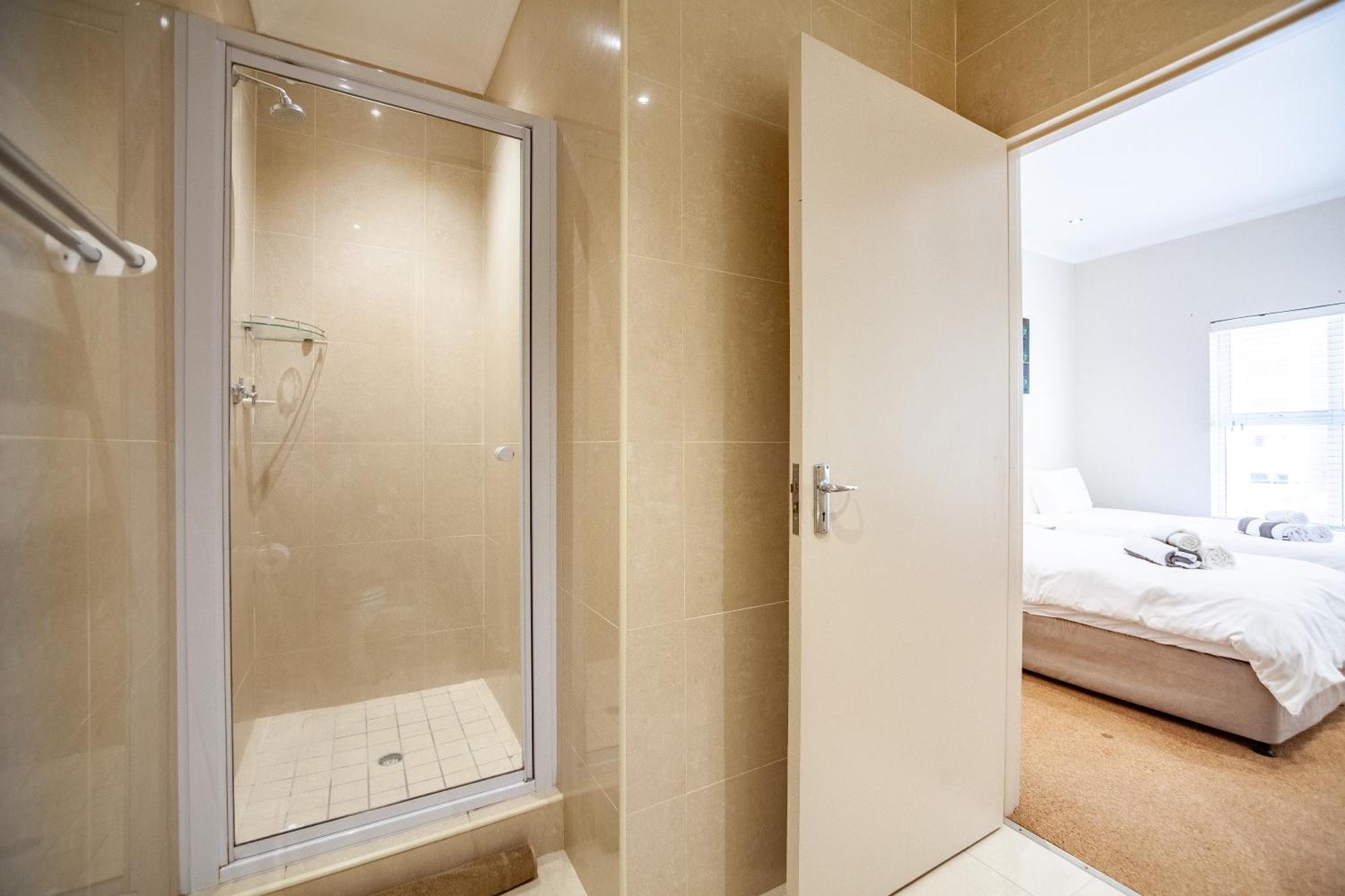 Coral Breeze Walk To Everything Apartamento *